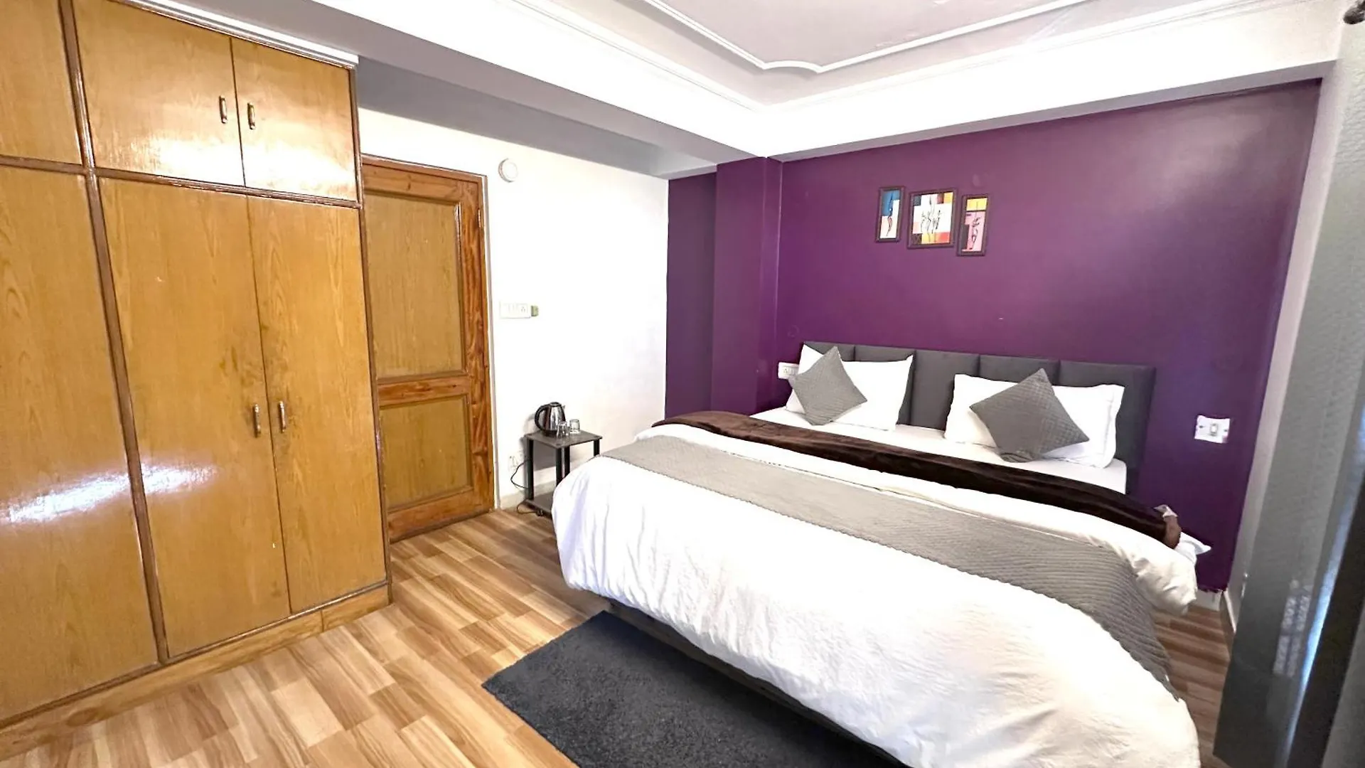 Bed & Breakfast The Misty Pines Inn Shimla India