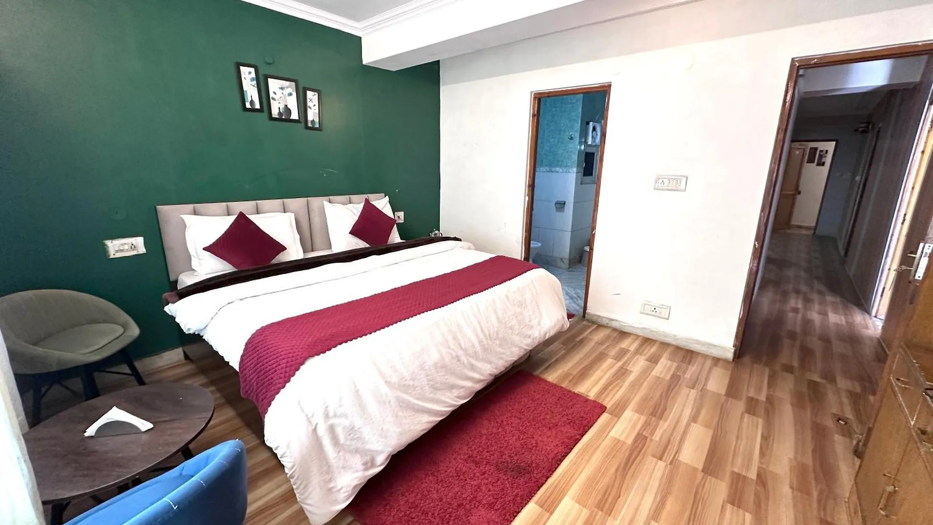 The Misty Pines Inn Shimla 0*,